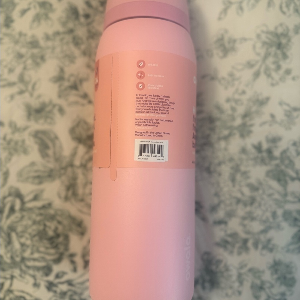 40oz Owala Pink Insulated Water Bottle with Built-in Straw - Picture 4 of 6
